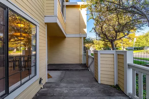 Exterior - 613 Devonwood, Hercules, CA 94547 photo 6 of 11