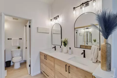 Bath - 613 Devonwood, Hercules, CA 94547 photo 4 of 5