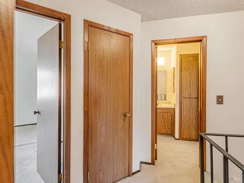 Entry Way - 8140 Sunflower Dr, Cotati, CA 94931 photo 5 of 5