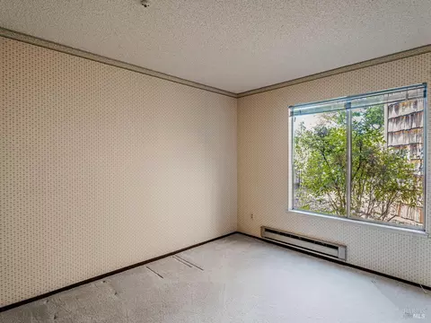 Bedroom - 8140 Sunflower Dr, Cotati, CA 94931 photo 2 of 6