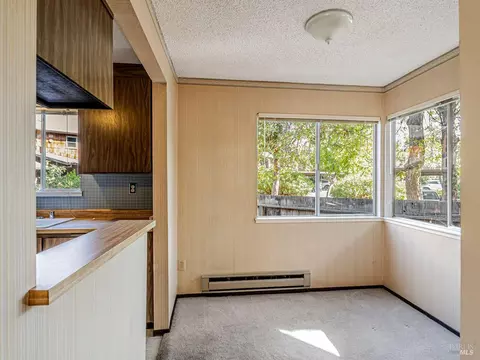 Dining - 8140 Sunflower Dr, Cotati, CA 94931 photo 1 of 2