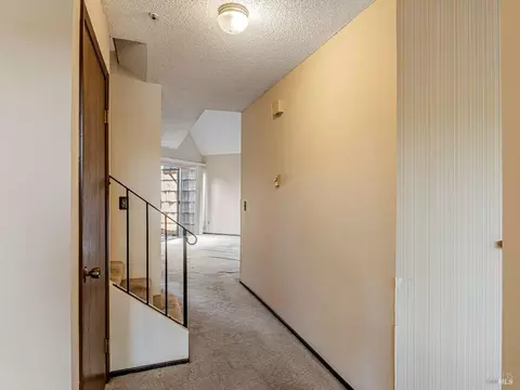 Entry Way - 8140 Sunflower Dr, Cotati, CA 94931 photo 1 of 5
