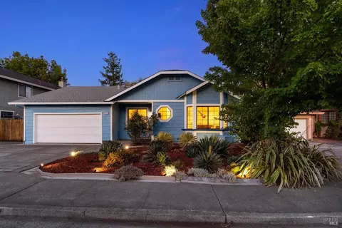9376 Jessica Dr, Windsor, CA 95492