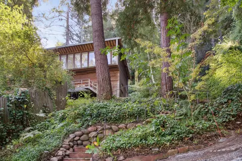 1 Tamarack Rd #B, San Geronimo, CA 94963