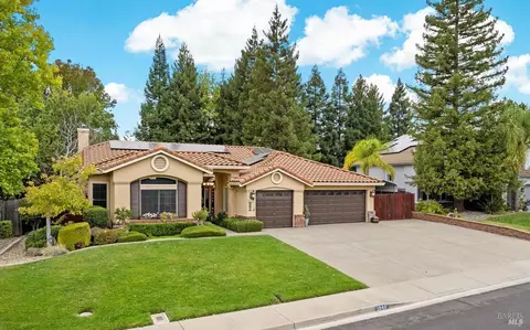 349 Birchwood Ct, Vacaville, CA 95688