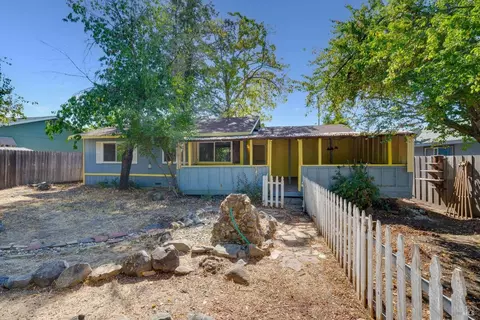 5025 Parkhurst Dr, Santa Rosa, CA 95409