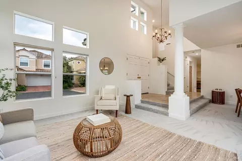 Living - 106 Camino Del Sol, Vallejo, CA 94591 photo 2 of 5