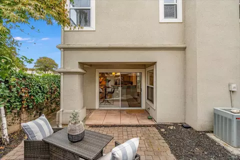 Exterior - 106 Camino Del Sol, Vallejo, CA 94591 photo 5 of 7