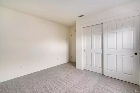 Bedroom - 106 Camino Del Sol, Vallejo, CA 94591 photo 1 of 4