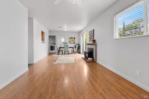 Living - 2033 Thrush Way, Fairfield, CA 94533 photo 4 of 4