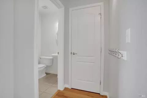 Entry Way - 1202 Andrea Way, Vallejo, CA 94591 photo 2 of 4