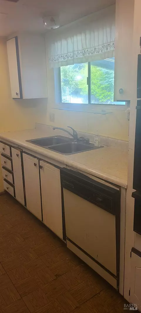 700 E Gobbi St #53, Ukiah, CA 95482 photo 4