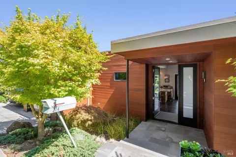 274 Glen Dr, Sausalito, CA 94965
