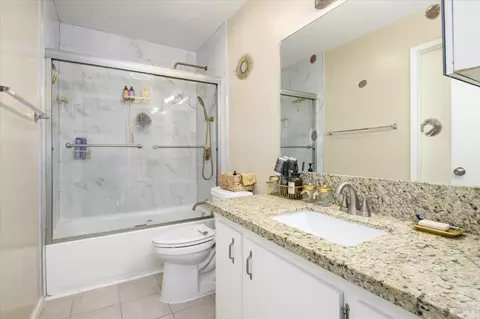 Bath - 2429 Baltic Dr, Fairfield, CA 94533 photo 3 of 3