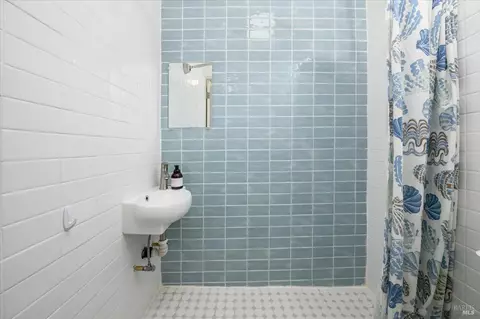 Bath - 2429 Baltic Dr, Fairfield, CA 94533 photo 1 of 3