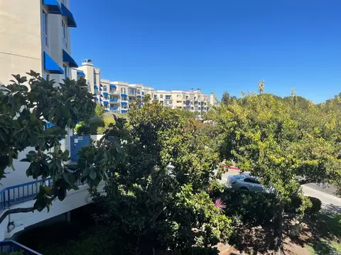 100 Thorndale Dr #125, San Rafael, CA 94903