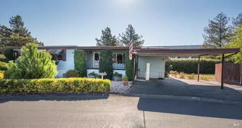 20 E Napa Dr, Petaluma, CA 94952