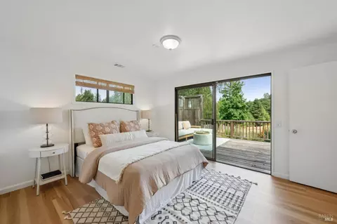 Bedroom - 447 Sparkes Rd, Sebastopol, CA 95472 photo 2 of 6