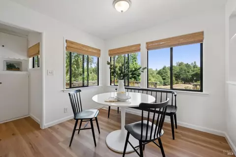Dining - 447 Sparkes Rd, Sebastopol, CA 95472 photo 1 of 1