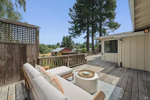Exterior - 447 Sparkes Rd, Sebastopol, CA 95472 photo 4 of 14