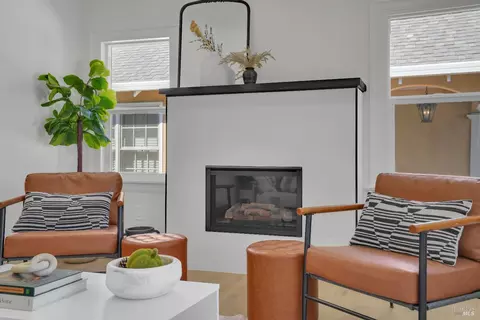 Living - 1646 Parker St, Berkeley, CA 94703 photo 4 of 4