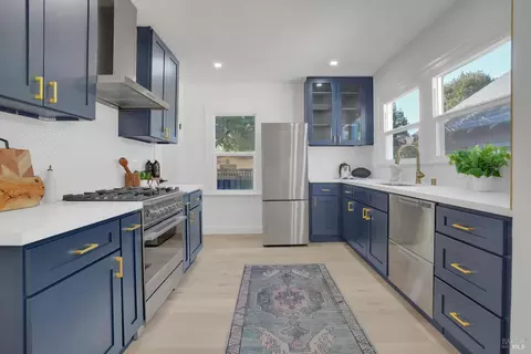 Kitchen - 1646 Parker St, Berkeley, CA 94703 photo 2 of 5
