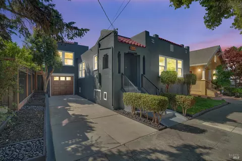 1646 Parker St, Berkeley, CA 94703