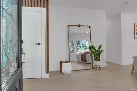 Entry Way - 1646 Parker St, Berkeley, CA 94703 photo 1 of 4