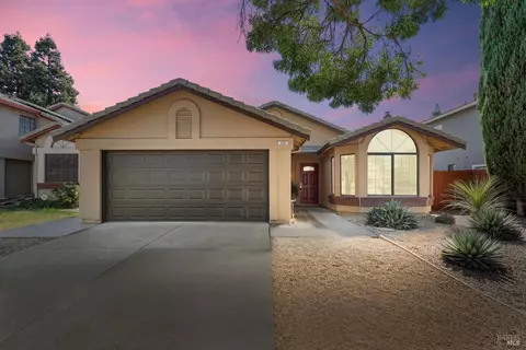 142 Nantucket Cir, Vacaville, CA 95687