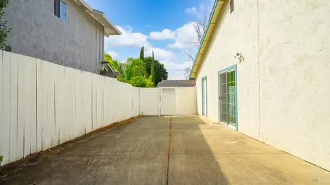 Exterior - 1442 Granada St, Vallejo, CA 94591 photo 12 of 13