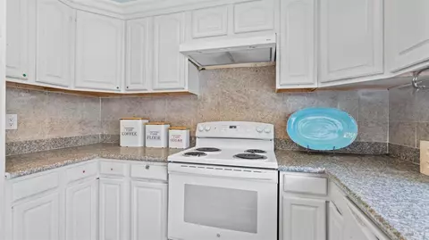 Kitchen - 1442 Granada St, Vallejo, CA 94591 photo 1 of 3