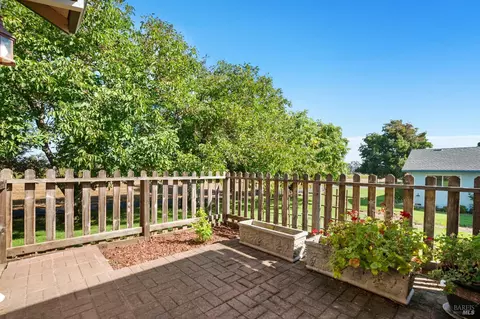 Exterior - 175 Temelec Cir, Sonoma, CA 95476 photo 6 of 10