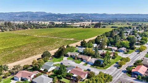 View/Area - 175 Temelec Cir, Sonoma, CA 95476 photo 7 of 11