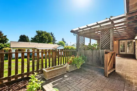 Exterior - 175 Temelec Cir, Sonoma, CA 95476 photo 5 of 10