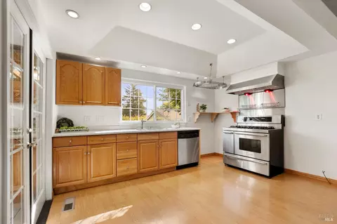 Kitchen - 175 Temelec Cir, Sonoma, CA 95476 photo 1 of 5