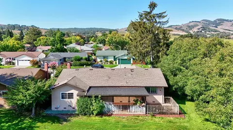 View/Area - 175 Temelec Cir, Sonoma, CA 95476 photo 2 of 11