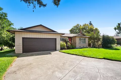 Exterior - 175 Temelec Cir, Sonoma, CA 95476 photo 2 of 10