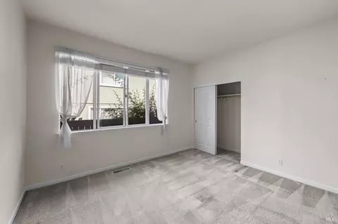 Bedroom - 1109 Jennifer Ln, Windsor, CA 95492 photo 1 of 9
