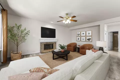 Living - 1109 Jennifer Ln, Windsor, CA 95492 photo 7 of 9
