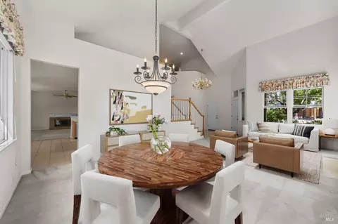 Dining - 1109 Jennifer Ln, Windsor, CA 95492 photo 1 of 1
