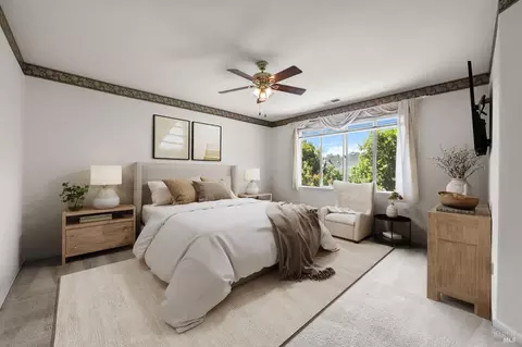 Bedroom - 1109 Jennifer Ln, Windsor, CA 95492 photo 2 of 9