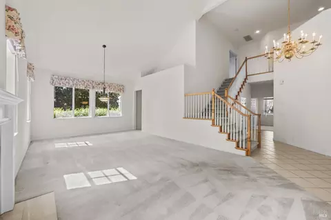 Living - 1109 Jennifer Ln, Windsor, CA 95492 photo 9 of 9