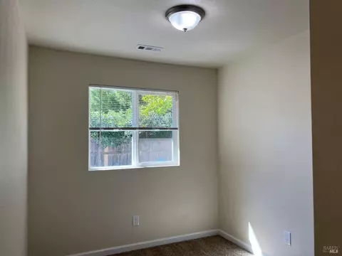 Bedroom - 804 E Gobbi St, Ukiah, CA 95482 photo 4 of 5
