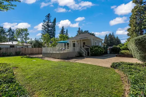 Exterior - 1121 Rutherford Rd, Napa, CA 94558 photo 11 of 18