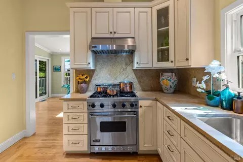 Kitchen - 1121 Rutherford Rd, Napa, CA 94558 photo 3 of 6