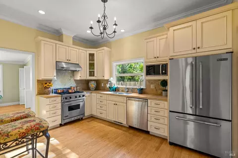 Kitchen - 1121 Rutherford Rd, Napa, CA 94558 photo 2 of 6