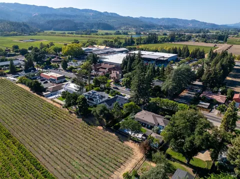 View/Area - 1121 Rutherford Rd, Napa, CA 94558 photo 2 of 3