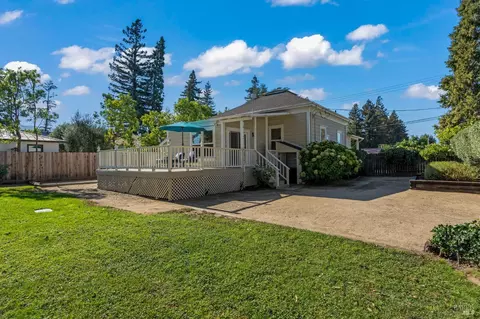 Exterior - 1121 Rutherford Rd, Napa, CA 94558 photo 12 of 18