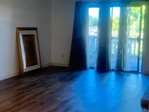 Living - 105 Devonwood, Hercules, CA 94547 photo 4 of 7