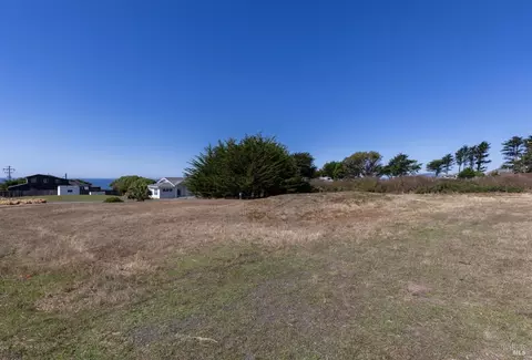 225 Los Santos Dr, Bodega Bay, CA 94923 photo 2
